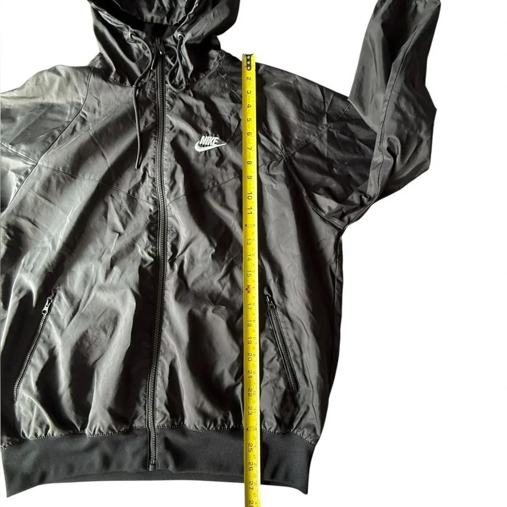 Nike Sportswear WindRunner Hooded Jacket, Men’s Small